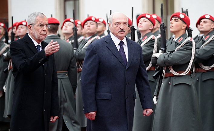 Лукашенко - ЕС: "Разберитесь сначала со своими делами"