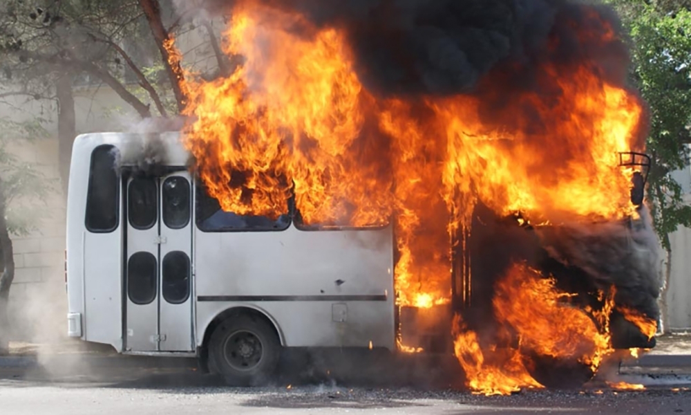 В Грузии загорелся автобус, среди пассажиров были граждане Азербайджана - ФОТО