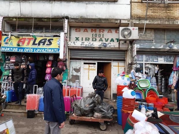 На рынке в Баку продавалось мясо по 5,5 маната за килограмм - ФОТО