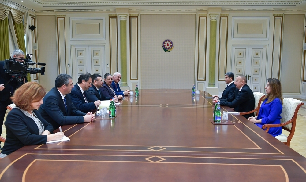 Ильхам Алиев принял министра внутренних дел Болгарии