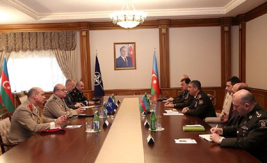 Закир Гасанов встретился с председателем Военного комитета НАТО - ФОТО