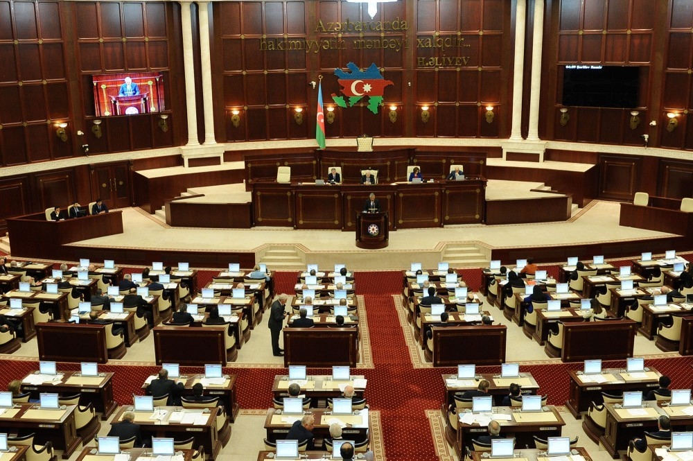 В Азербайджане объявлено о роспуске парламента