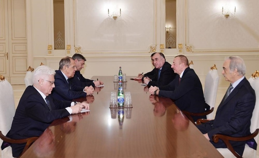 Сергей Лавров на переговорах с Ильхамом Алиевым - ФОТО