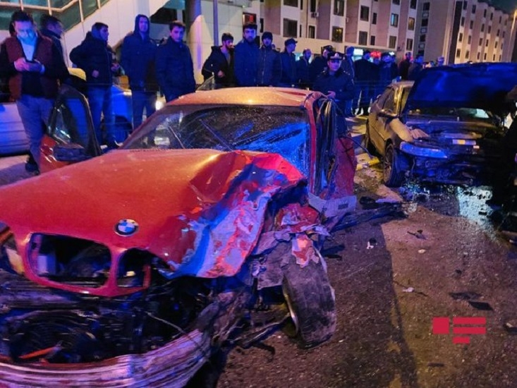 Цепная авария в Баку, есть пострадавшие - ФОТО