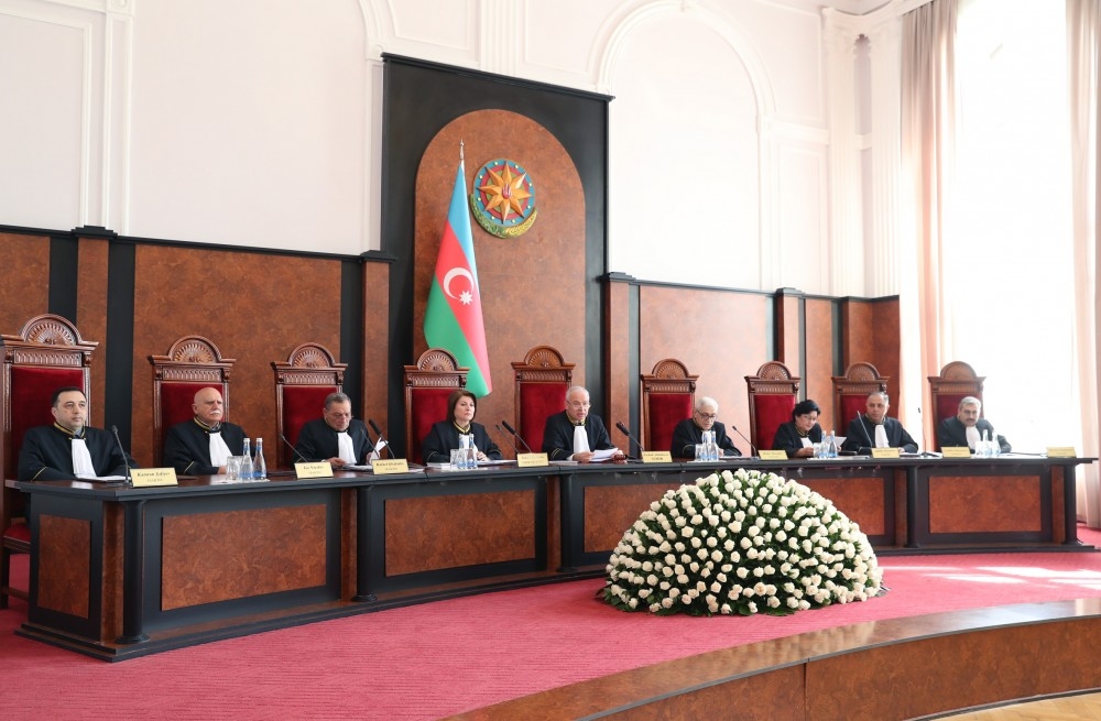 Началось заседание Пленума Конституционного суда по запросу Президента Азербайджана