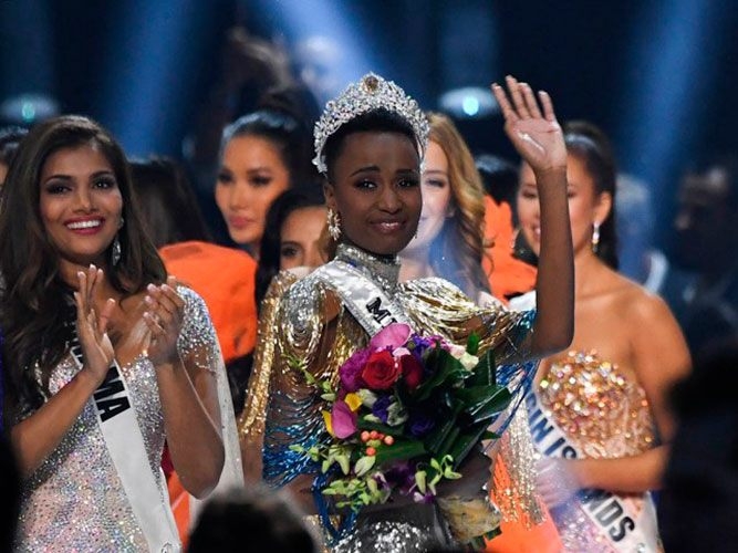 Девушка из ЮАР стала победительницей конкурса "Мисс Вселенная" - ВИДЕО