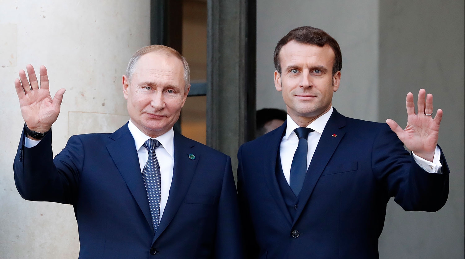Путин и Макрон начали переговоры в Париже