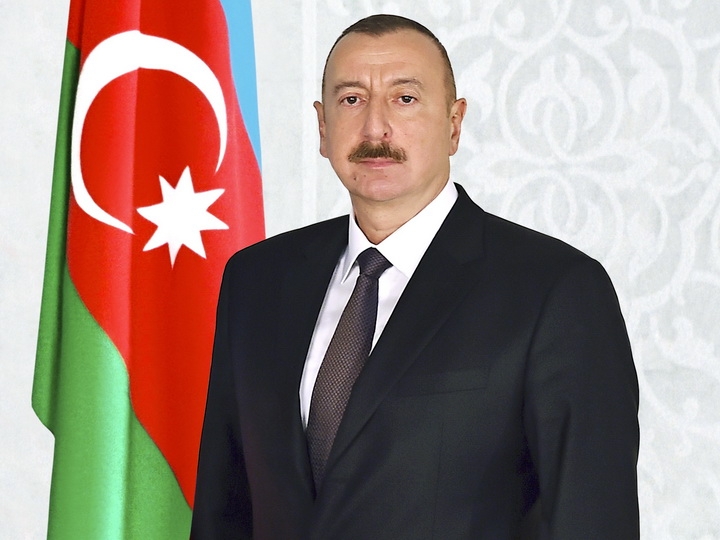 Ильхам Алиев разместил публикацию в связи с днем памяти Гейдара Алиева