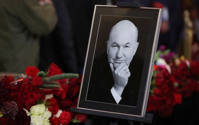 В смерти Лужкова обвинили врачей