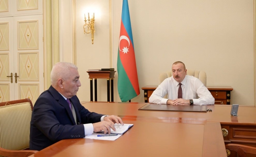 Президент Ильхам Алиев принял главу ОАО "Азерэнержи"