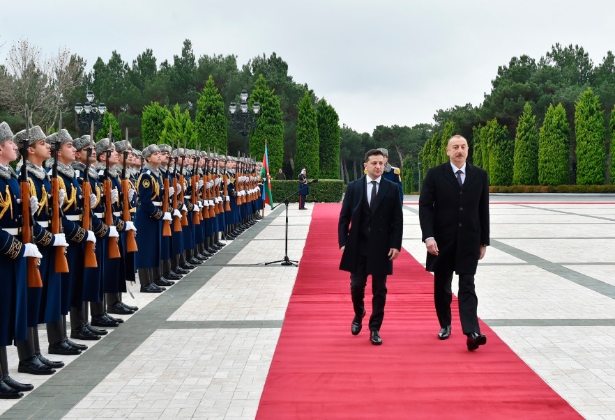 В Баку состоялась церемония официальной встречи президента Украины - ФОТО