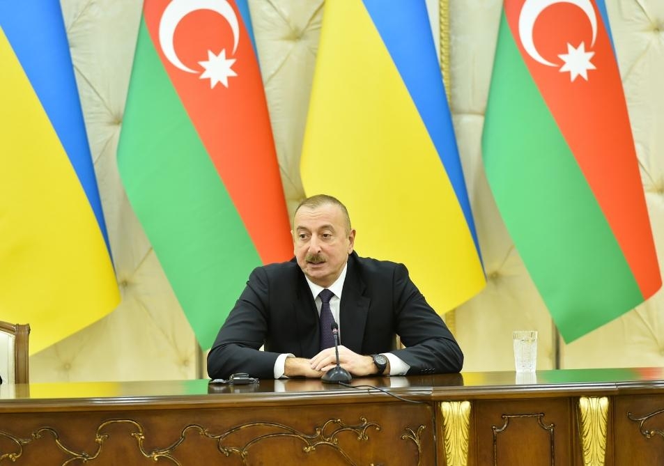 Ильхам Алиев: SOCAR расширит свою деятельность в Украине