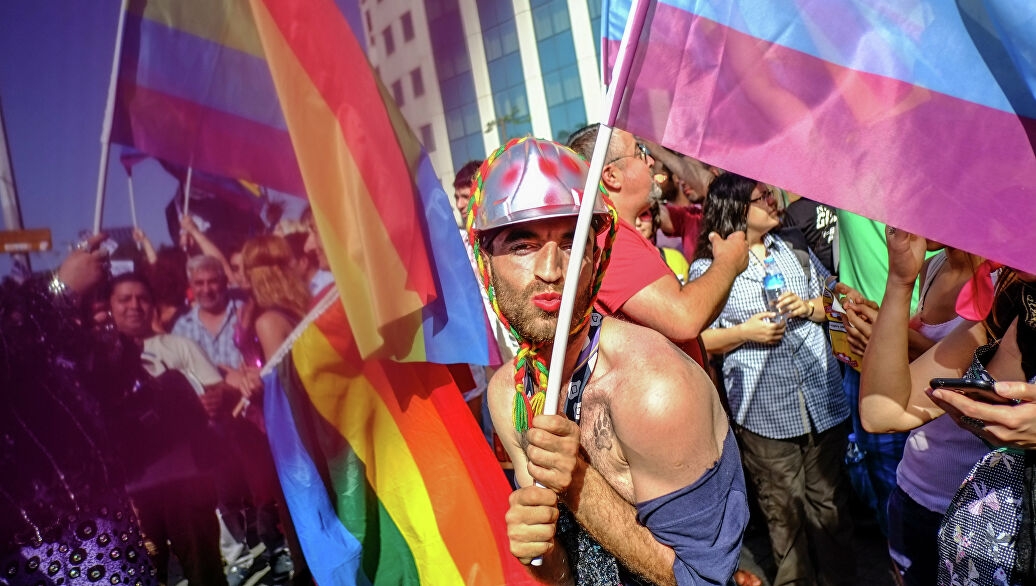 Названы самые опасные для ЛГБТ-туристов страны