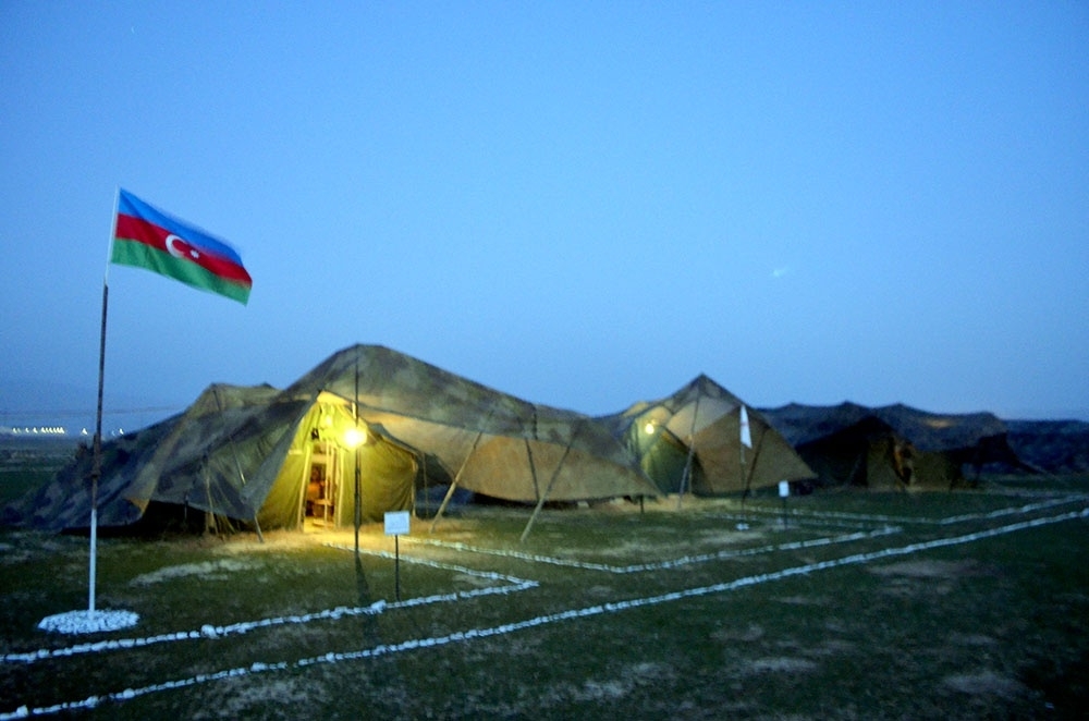 Ночные стрельбы азербайджанской армии - ВИДЕО/ФОТО