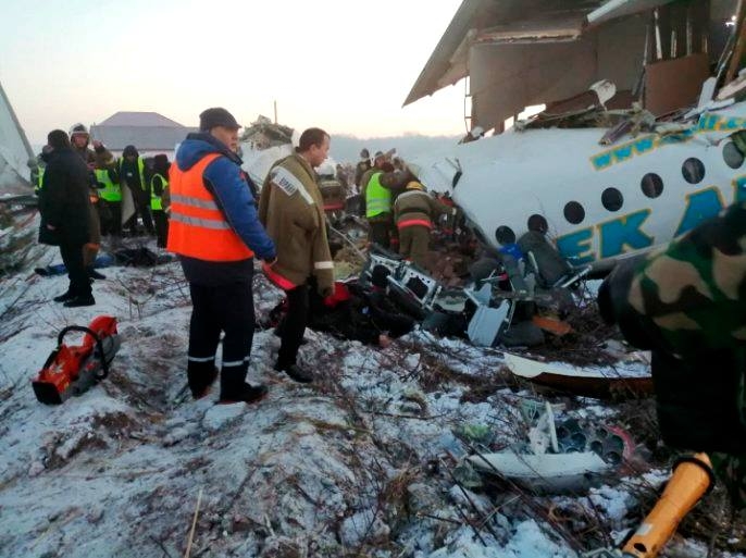 В Казахстане разбился пассажирский самолет: 14 погибших, 35 пострадавших