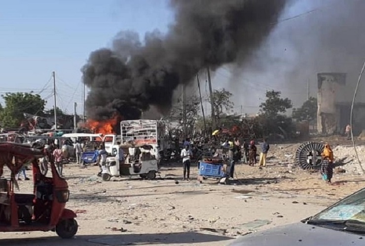 В Сомали при взрыве заминированного автомобиля погибли 90 человек