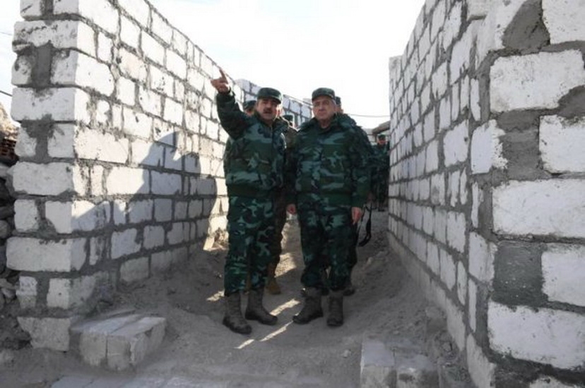 Магеррам Алиев и Эльчин Гулиев на границе с Арменией - ФОТО