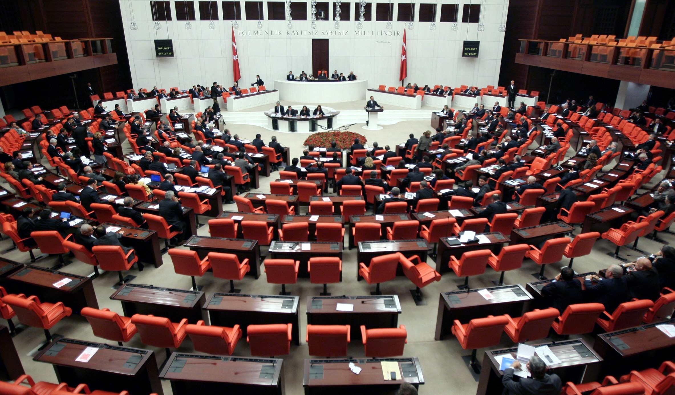 Парламент Турции разрешил отправку военных в Ливию