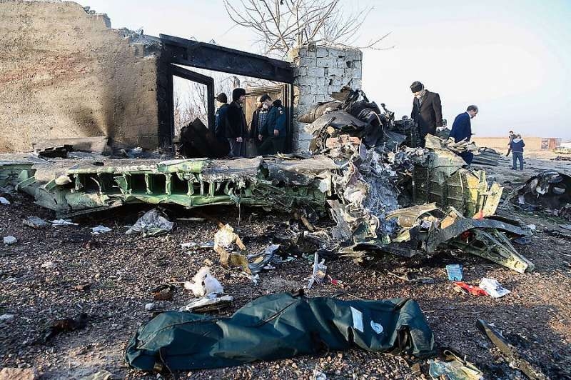 Иран отказался передать Boeing черные ящики разбившегося самолета