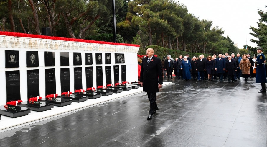 Президент Ильхам Алиев почтил светлую память шехидов 20 Января - ФОТО