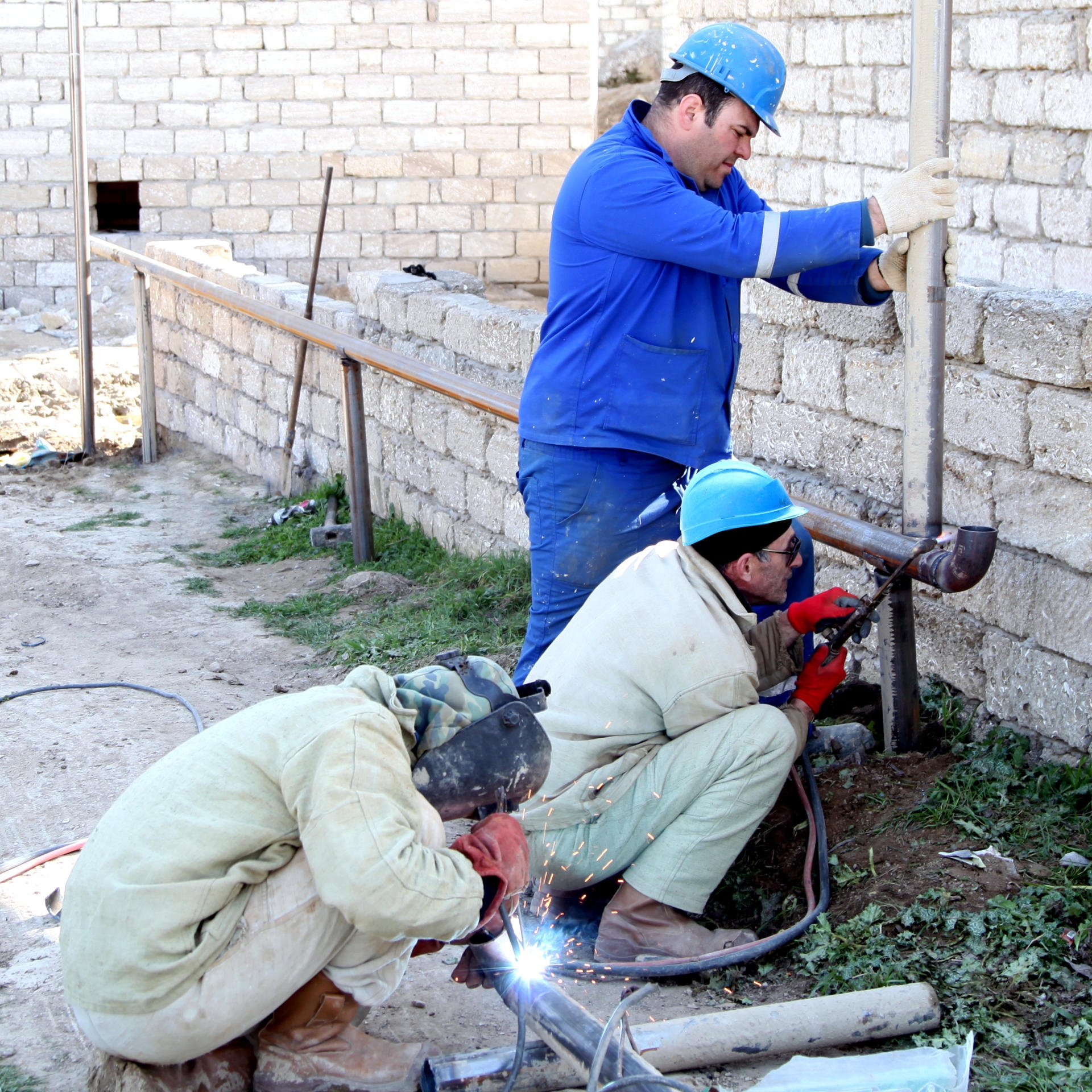 Еще несколько жилых массивов в бакинских поселках обеспечены подачей газа