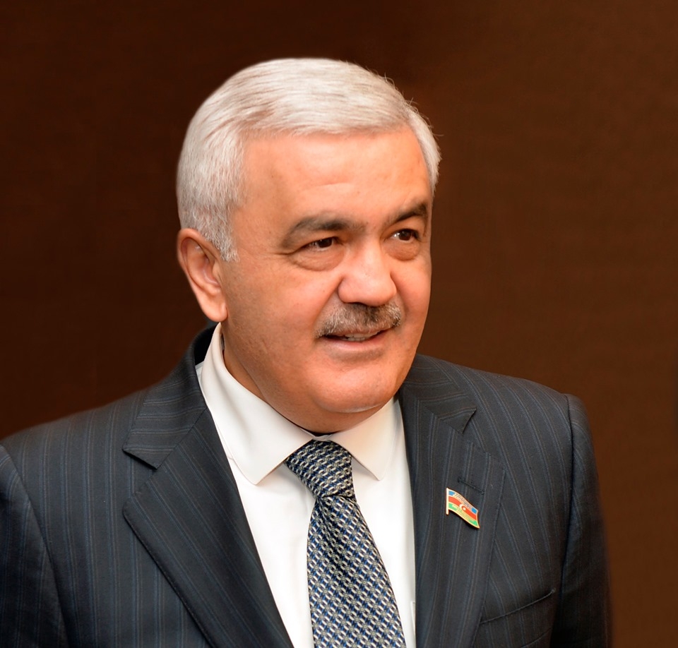 Ровнаг Абдуллаев переизбран на пост президента АФФА