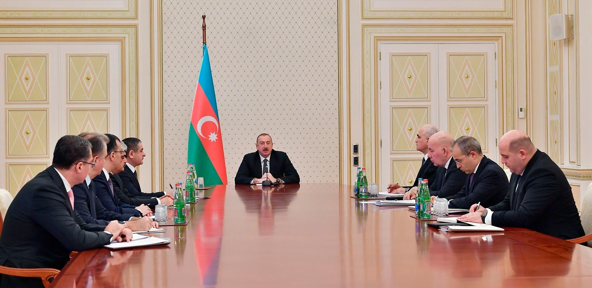 По поручению Ильхама Алиева проведено совещание в связи с коронавирусом