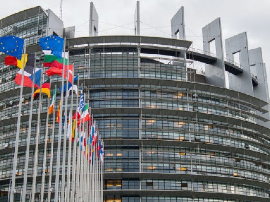 Европарламент одобрил соглашение о Brexit