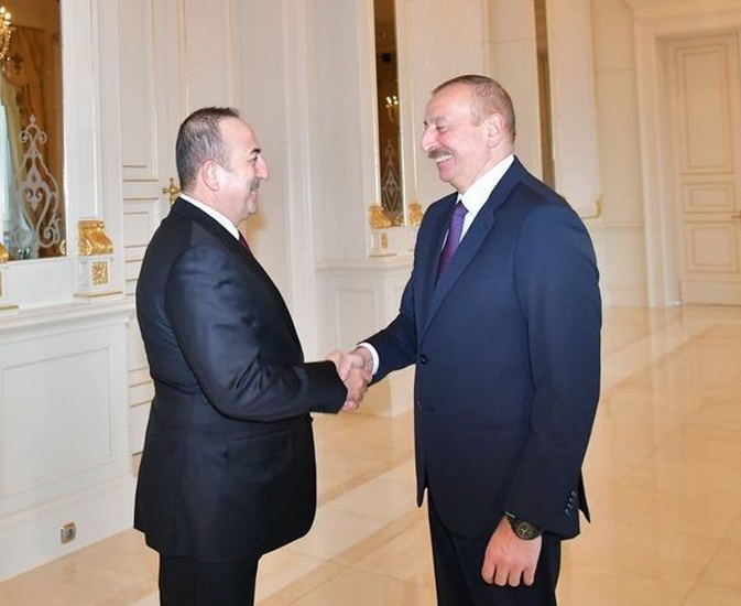 Ильхам Алиев принял делегацию во главе с Мевлютом Чавушоглу - ФОТО