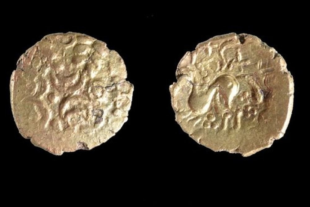 Найденный в Англии 2000-летний клад изумил археологов