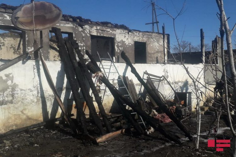 Пострадавший в результате пожара в Шамкире 9-летний ребенок умер в больнице