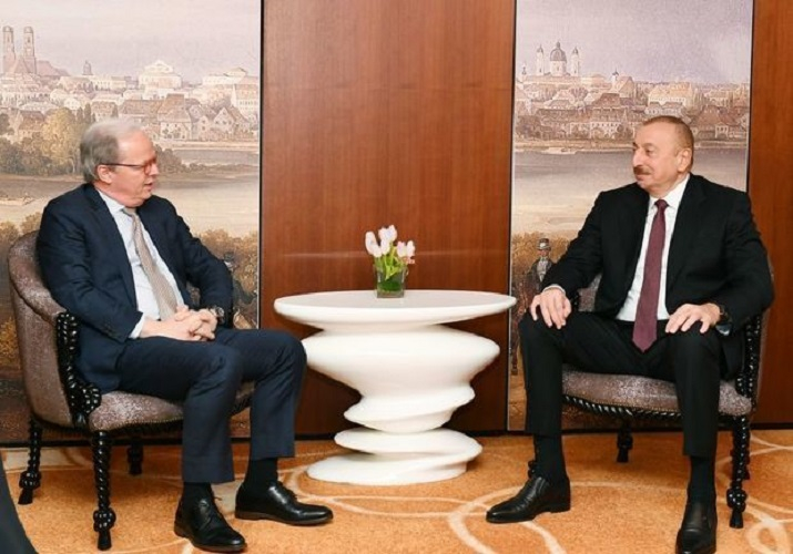 Состоялась встреча Президента Азербайджана с исполнительным директором Всемирного банка - ФОТО