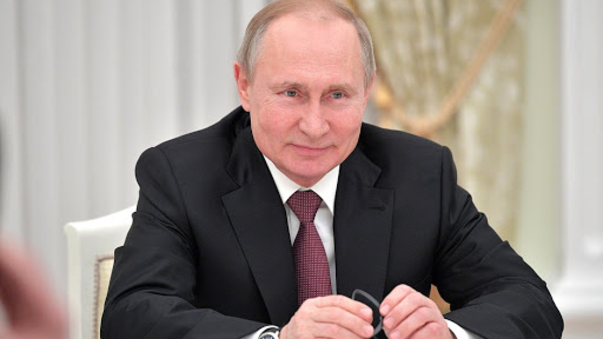 "Не надо делать глазки": Путин откровенно о двойнике и об отставке правительства - ВИДЕО