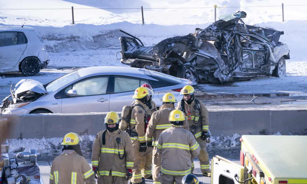 В Канаде произошла авария с участием 200 автомобилей: 150 человек пострадали