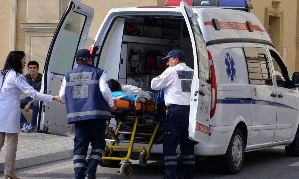 В Баку мужчина и женщина умерли в гостях