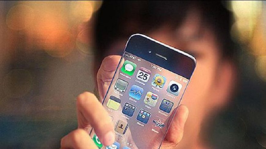 Apple запатентовала полностью стеклянный iPhone - ФОТО