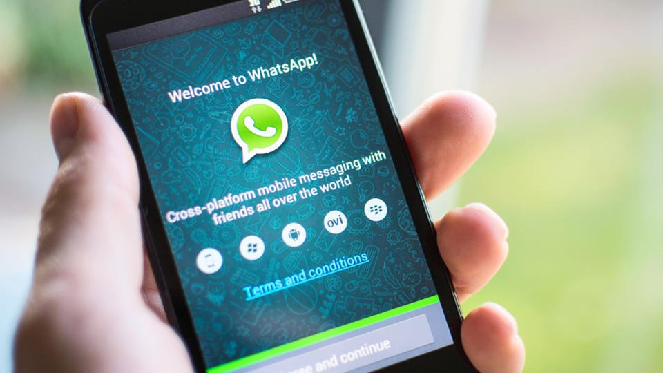 В Сеть утекли данные тысяч приватных чатов WhatsApp
