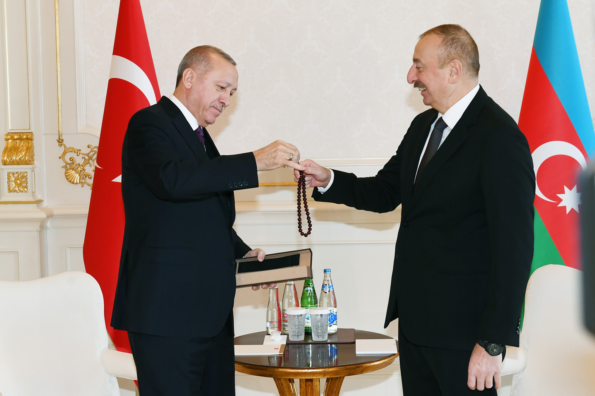 Эрдоган сделал Ильхаму Алиеву эксклюзивный подарок - ВИДЕО