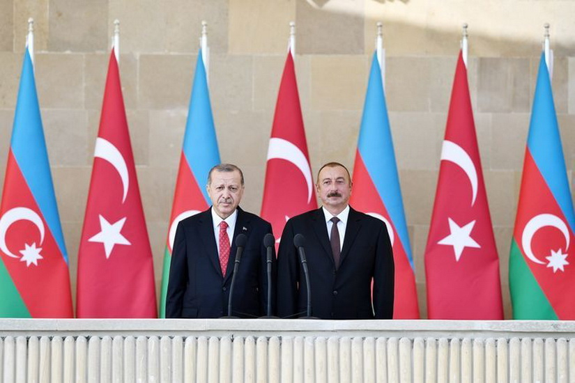 Подписаны документы между Азербайджаном и Турцией
