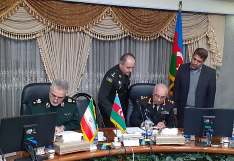 Военная делегация Азербайджана отправилась в Иран