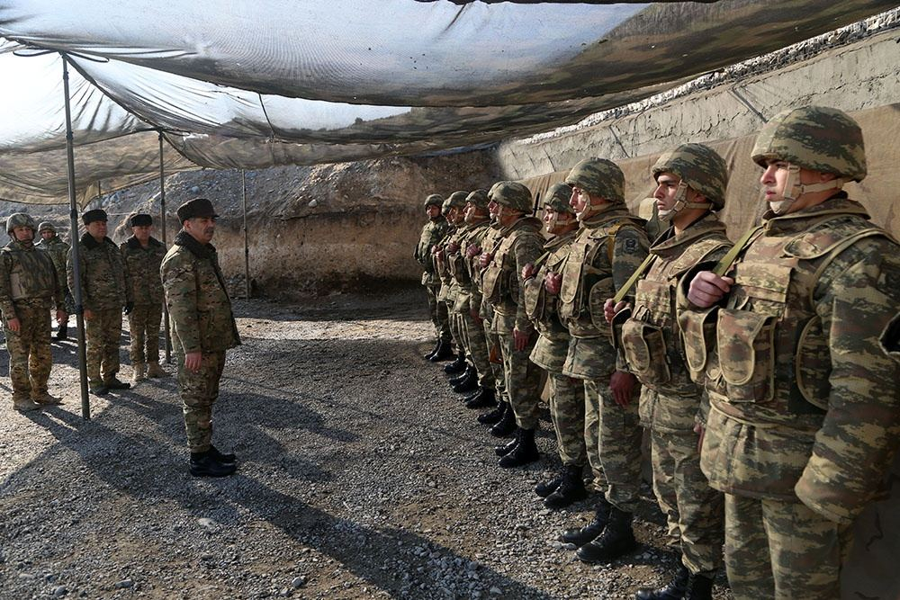 Закир Гасанов встретился с военнослужащими, несущими службу на передовой - ВИДЕО