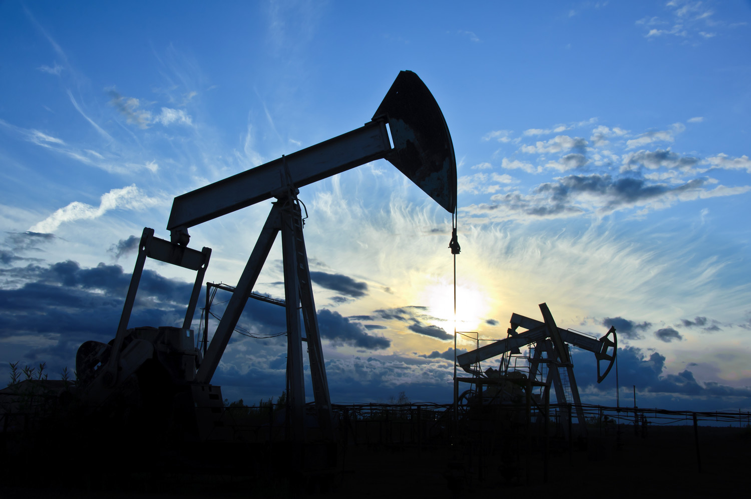 Американский экономист рассказал, кому выгоден обвал цен на нефть