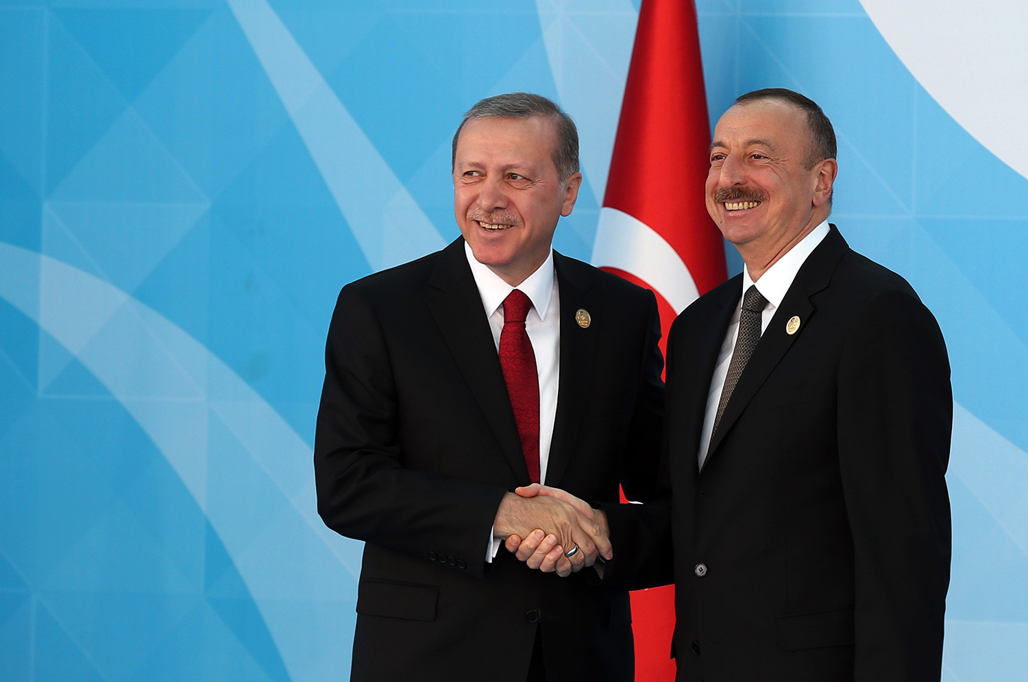 Ильхам Алиев и Эрдоган договорились о временном закрытии границ