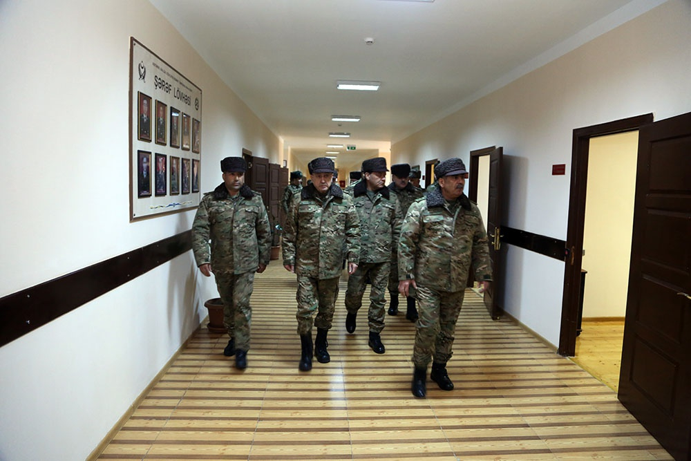 Министр обороны и помощник Президента Азербайджана побывали на передовой - ВИДЕО
