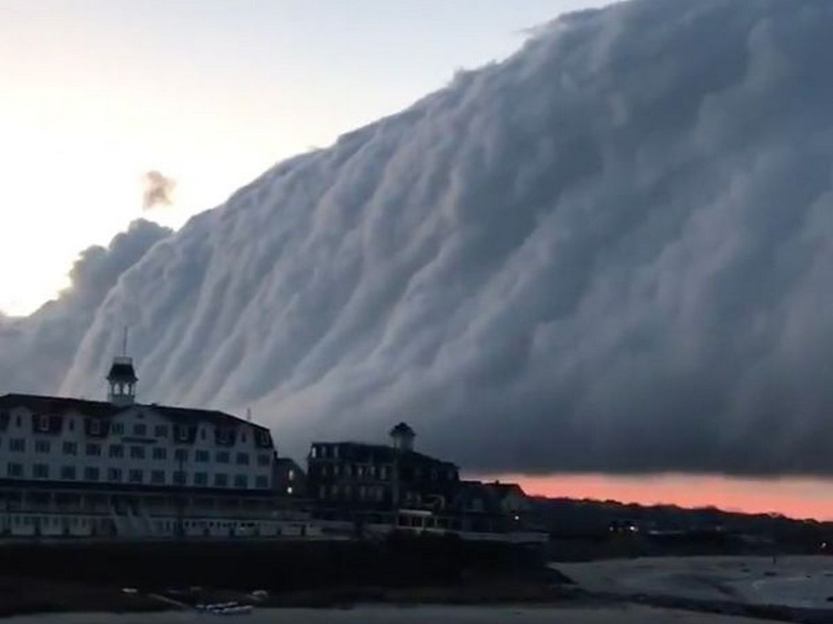 Предвестник Апокалипсиса: жителей США напугало гигантское облако - ВИДЕО