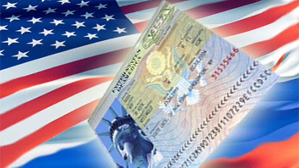 США приостановят выдачу виз по всему миру