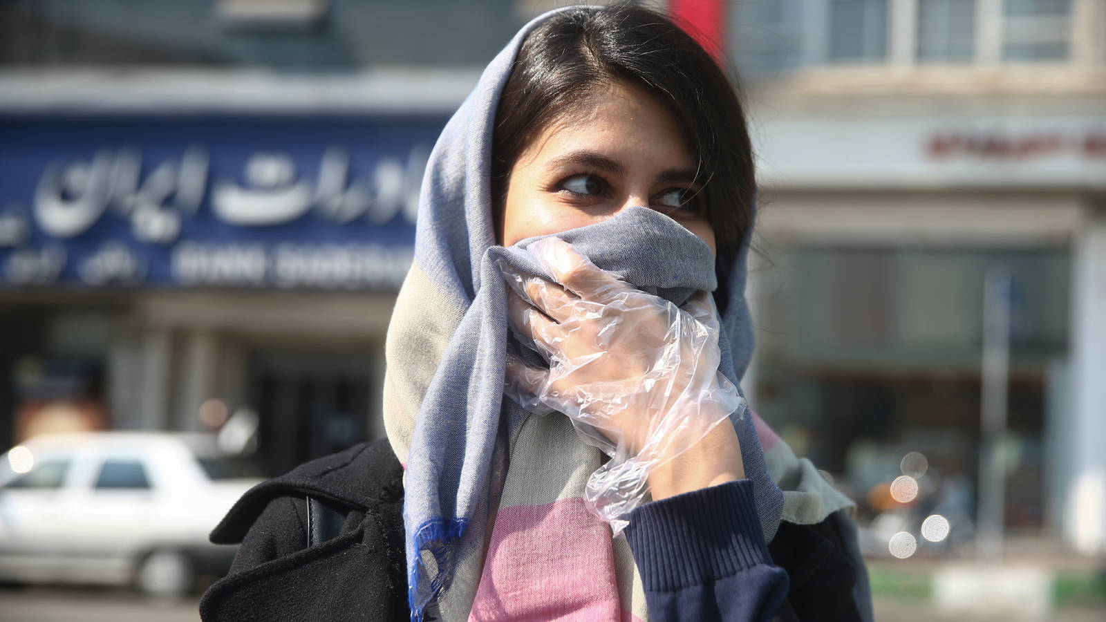 В Иране за сутки зафиксировано почти тысяча случаев заражения коронавирусом