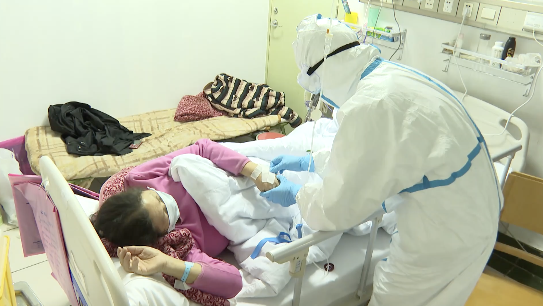 В Азербайджане выявлено еще 9 случаев заражения коронавирусом