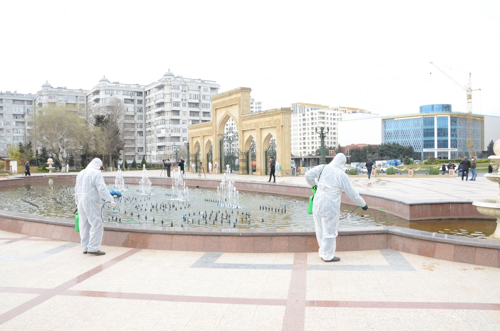 ИВ: В Баку усилены меры по дезинфекции - ФОТО