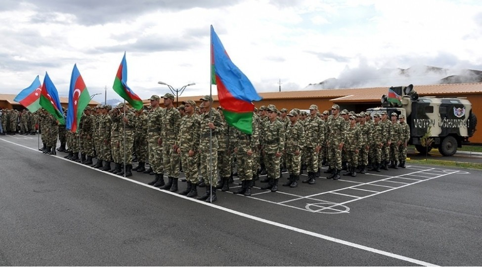В Азербайджане предлагается сократить количество призывов на военную службу